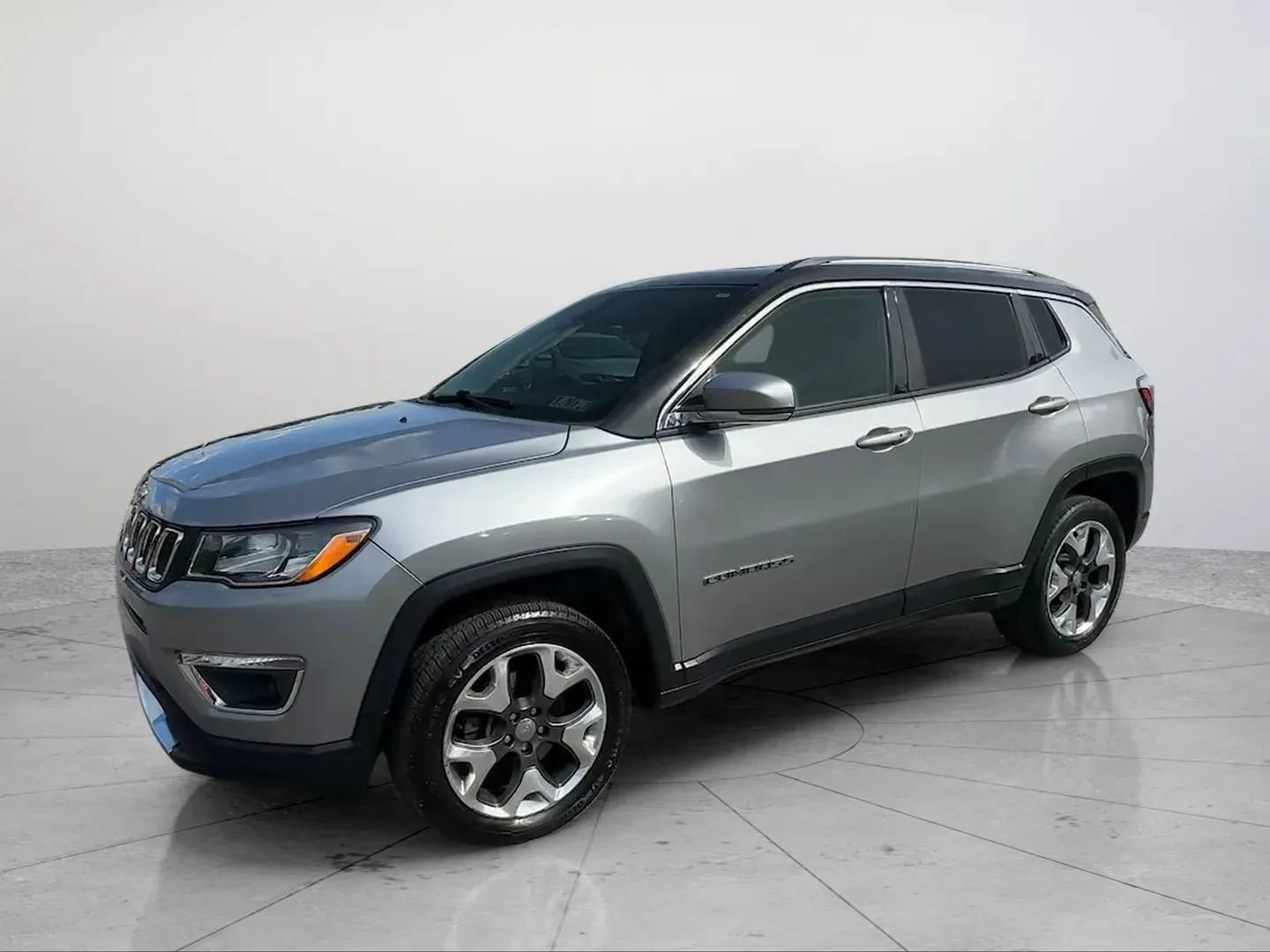 Used 2018 Jeep Compass Limited w/ Safe & Security Group AWD/4WD image 1
