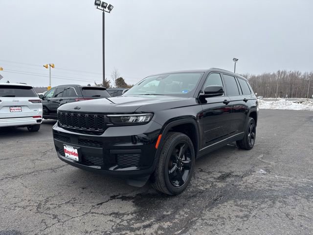 Used 2023 Jeep Grand Cherokee L Laredo image 13