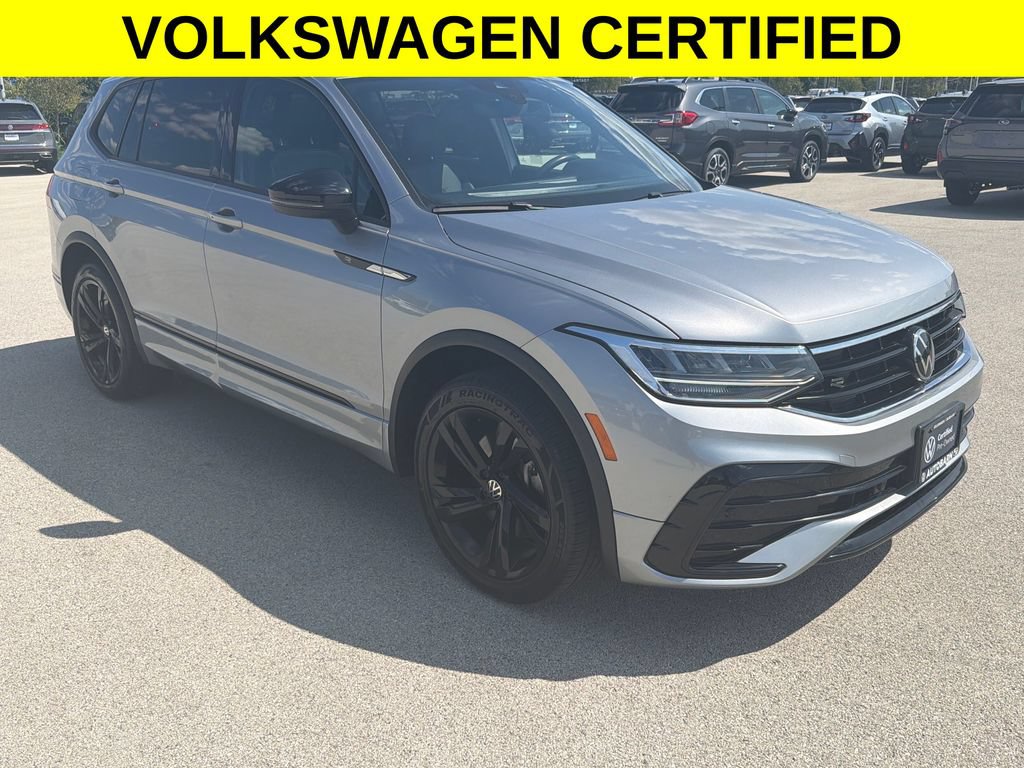 Certified 2024 Volkswagen Tiguan SE R-Line AWD/4WD image 1