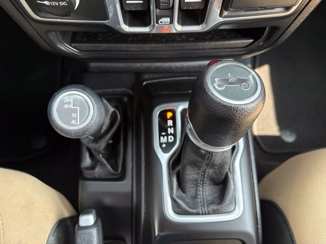 Used 2018 Jeep Wrangler Unlimited Sport S AWD/4WD image 30