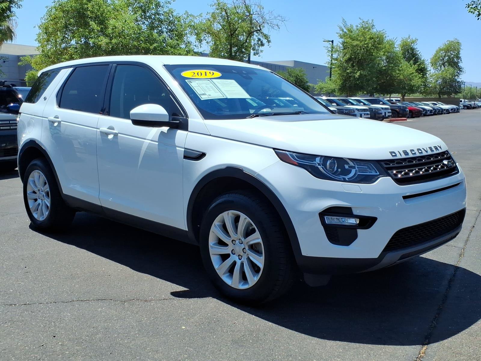 Used 2019 Land Rover Discovery Sport SE AWD/4WD image 7