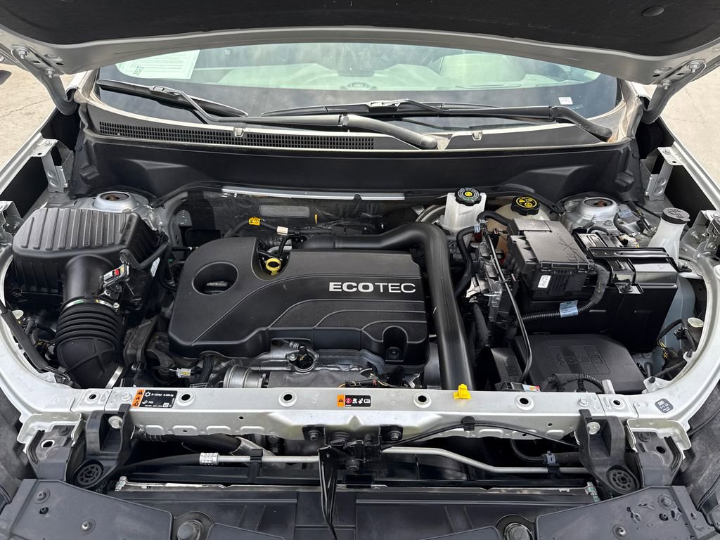 Used 2022 Chevrolet Equinox LS image 6