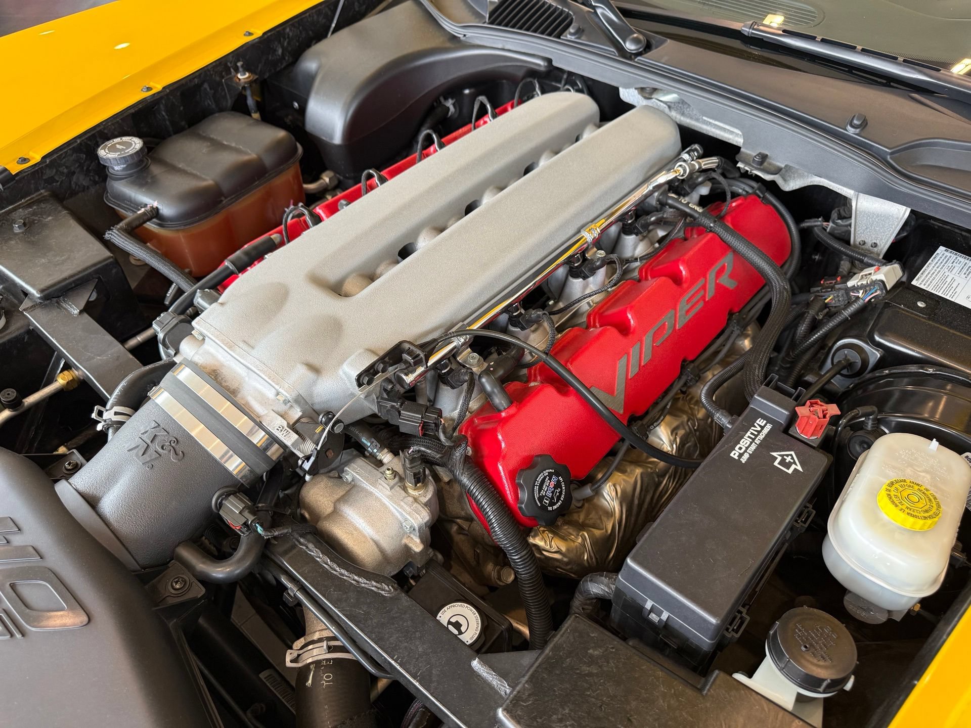 Used 2005 Dodge Viper SRT-10 RWD image 36