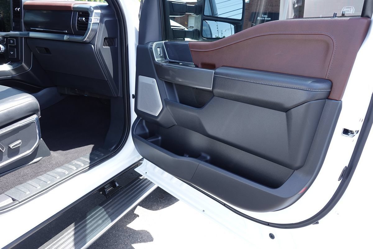 Used 2023 Ford F150 Lariat w/ Equipment Group 502A High AWD/4WD image 35