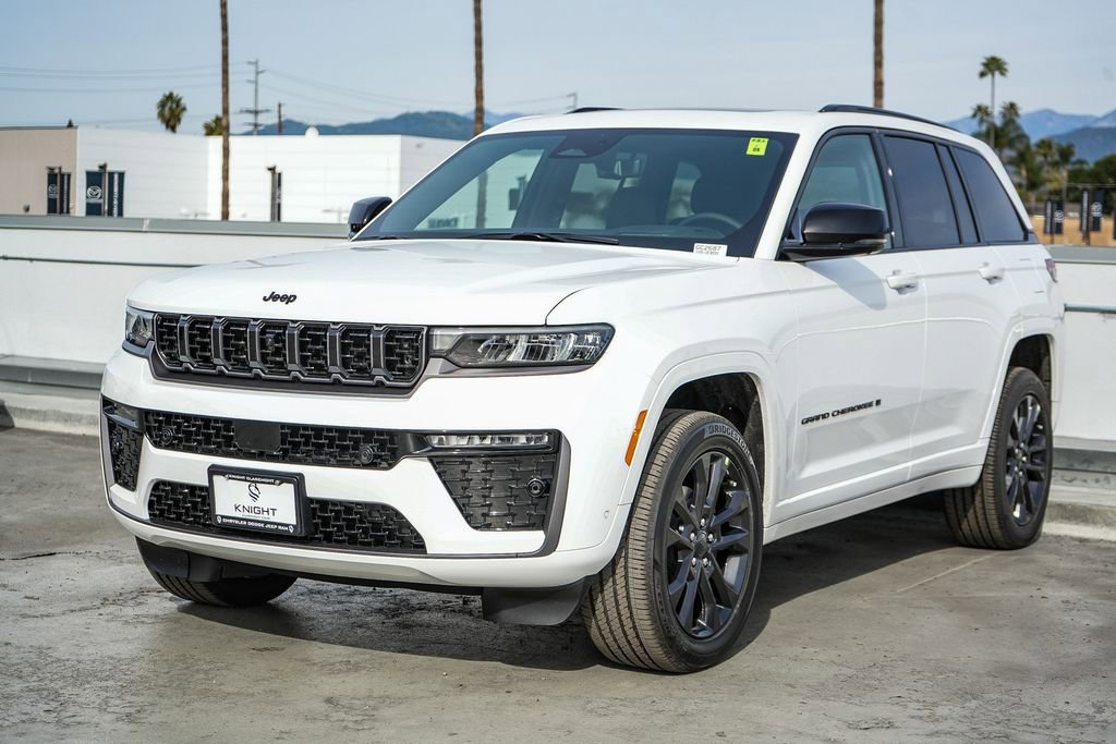 New 2026 Jeep Grand Cherokee Limited image 4