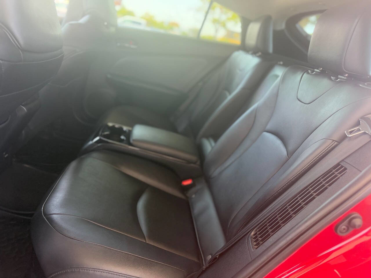 Used 2017 Toyota Prius Prime Premium image 16