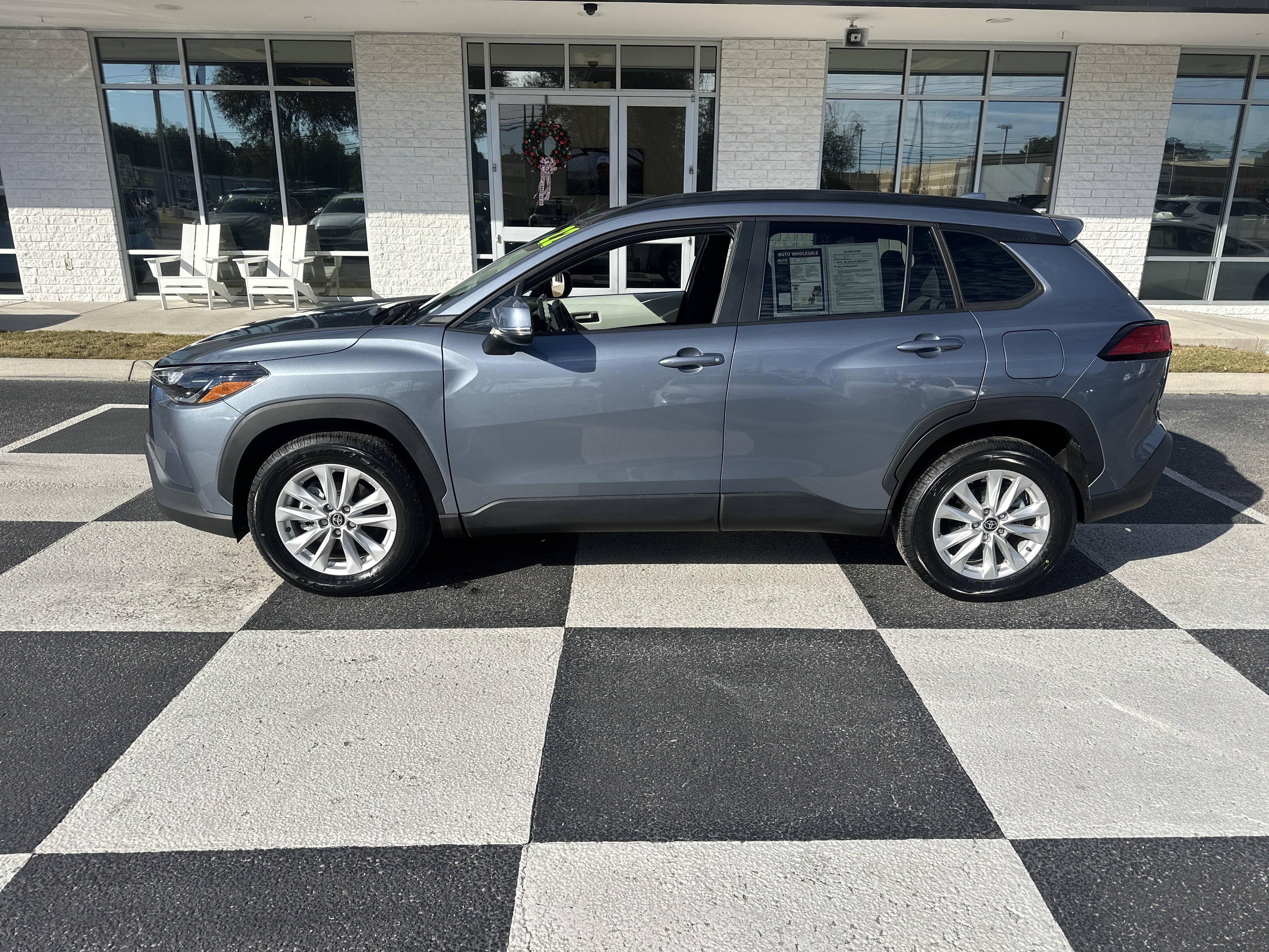 Used 2022 Toyota Corolla Cross LE video 1