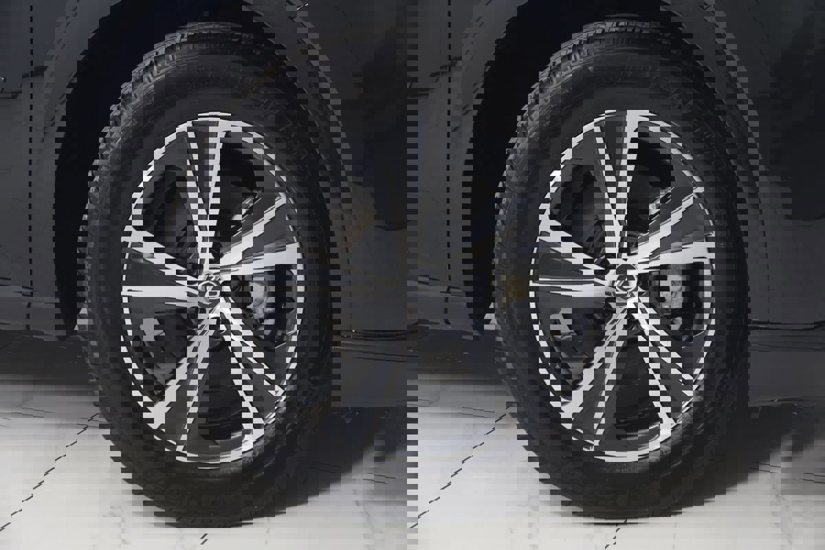 Used 2023 Lexus RX 350 Premium image 15