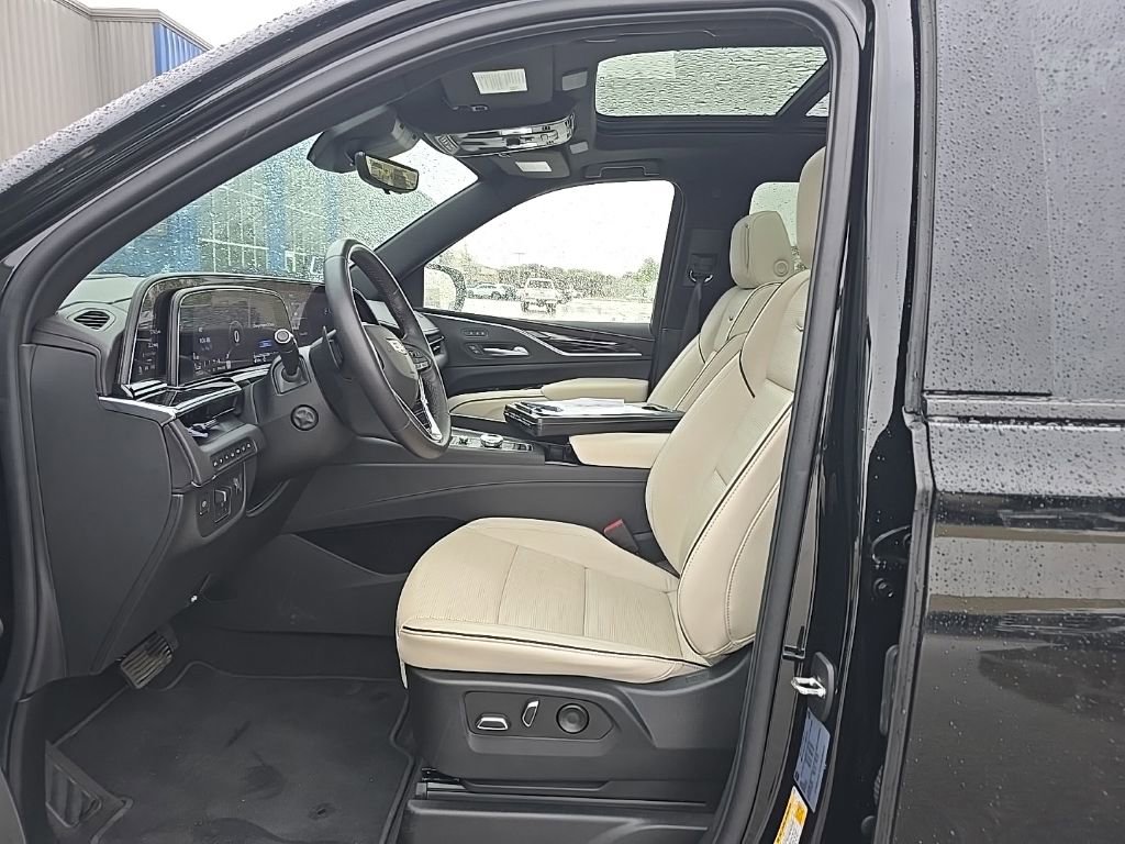 Used 2022 Cadillac Escalade ESV Sport w/ Touring Package AWD/4WD image 5