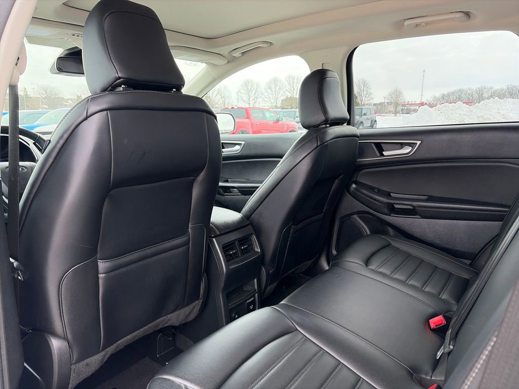 Used 2024 Ford Edge SEL w/ Convenience Package image 28