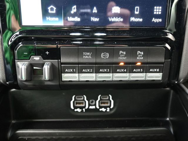 Used 2024 RAM 3500 Big Horn w/ Night Edition image 28