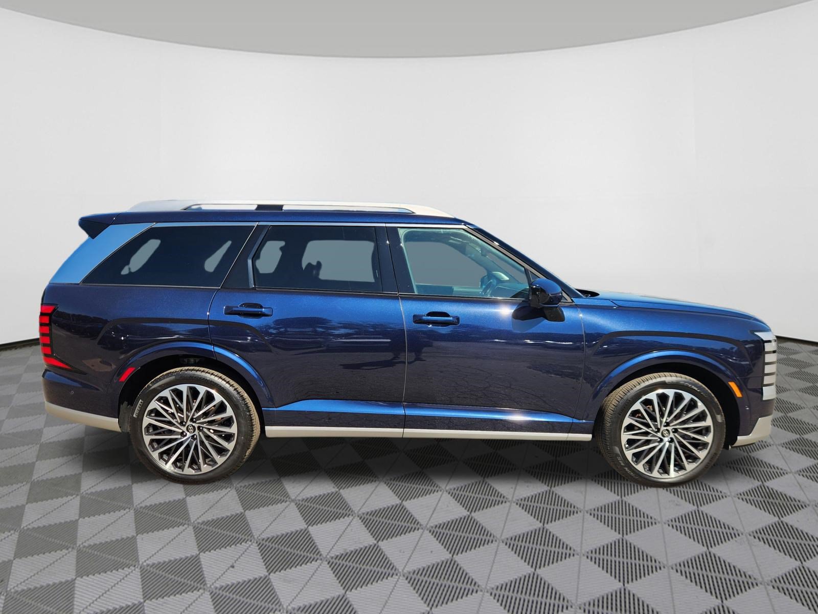 Certified 2026 Hyundai Palisade Calligraphy AWD/4WD image 6