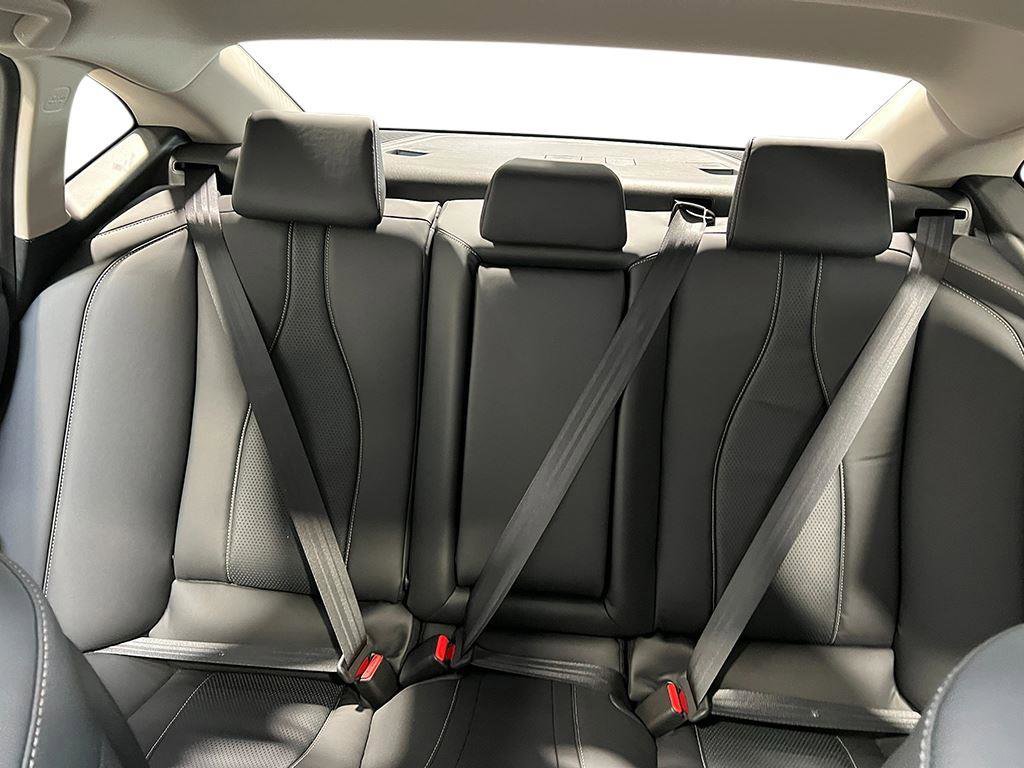 New 2025 Acura TLX w/ Technology Package image 27