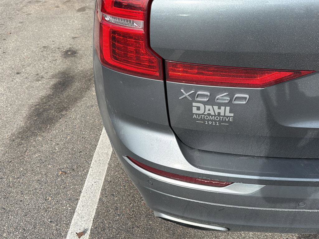 Used 2021 Volvo XC60 T5 Inscription w/ Advanced Package image 12