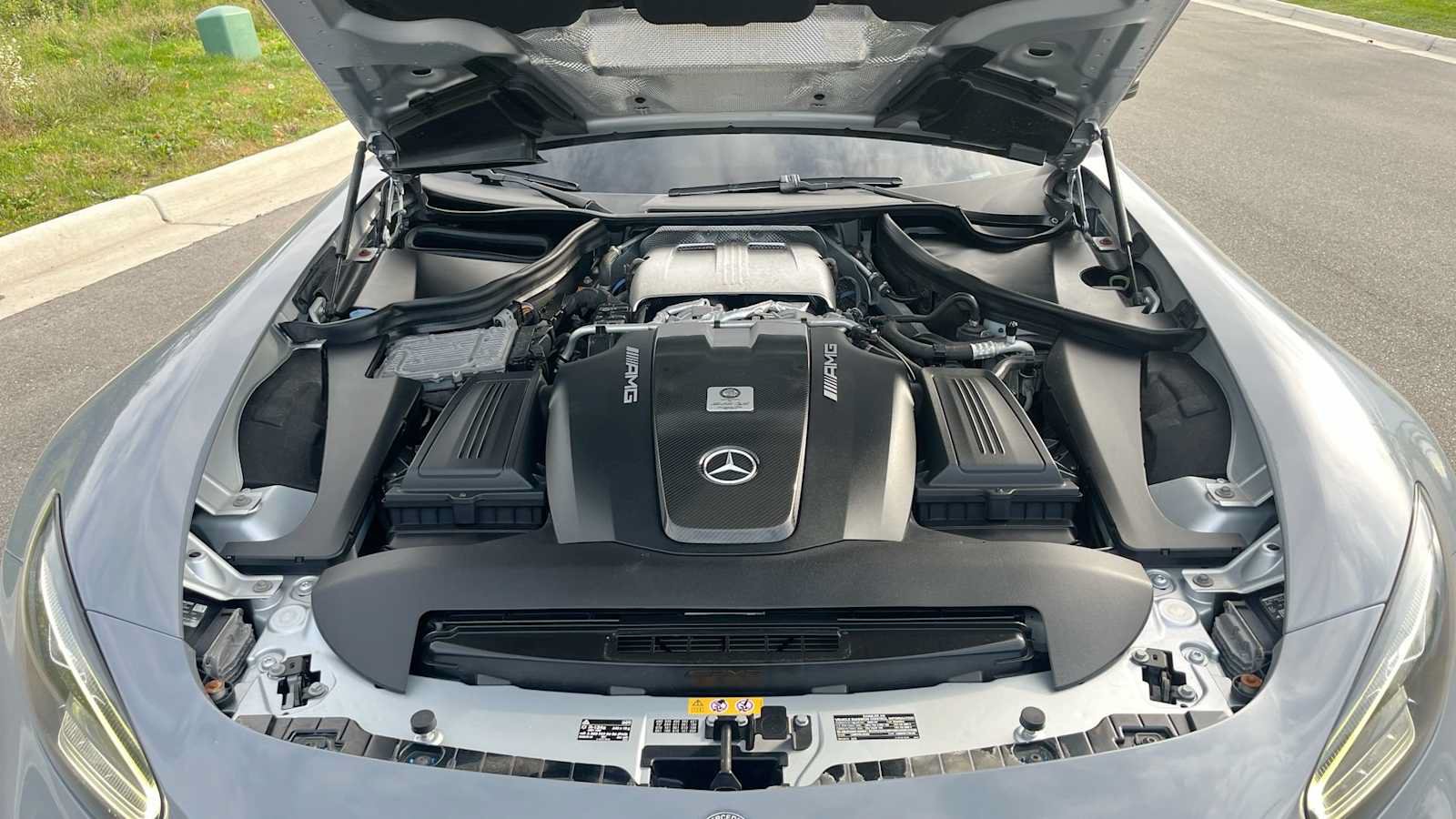 Used 2020 Mercedes-Benz AMG GT R image 25