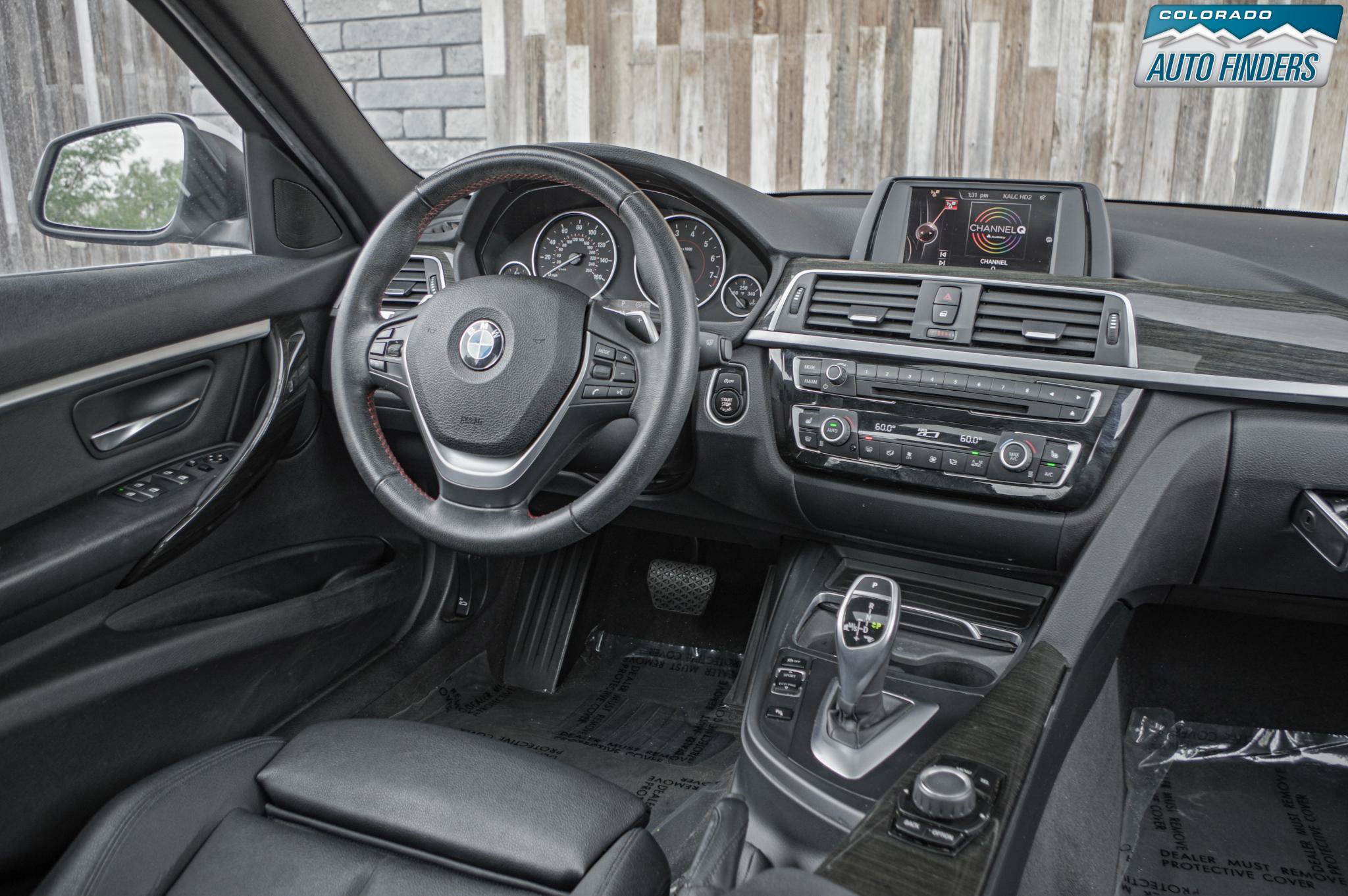 Used 2017 BMW 330i xDrive Sedan AWD/4WD image 14