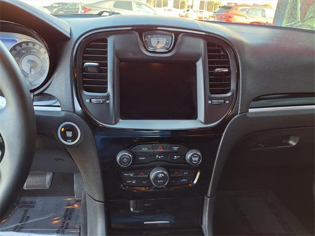 Used 2023 Chrysler 300 S image 18