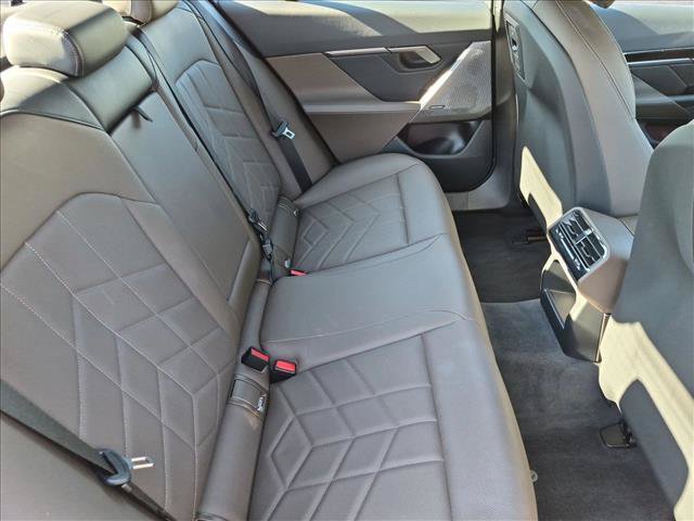 Used 2026 BMW 530i RWD image 21