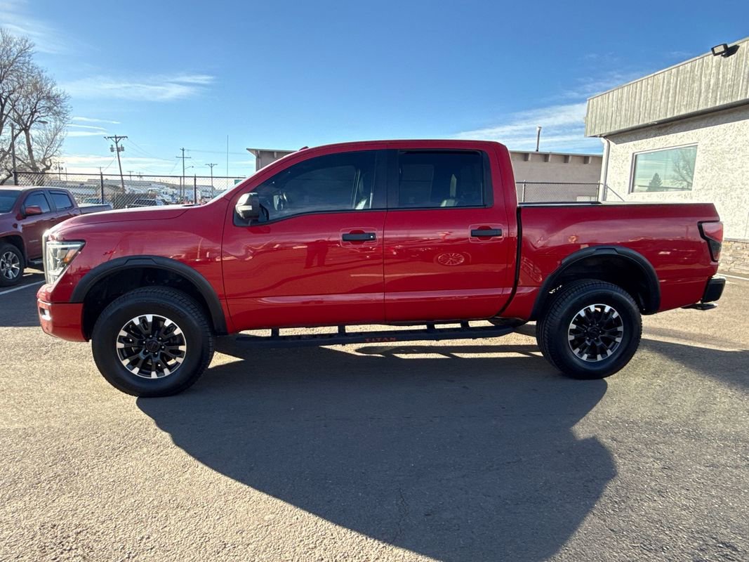 Used 2021 Nissan Titan PRO-4X w/ Pro-4x Convenience Package image 4