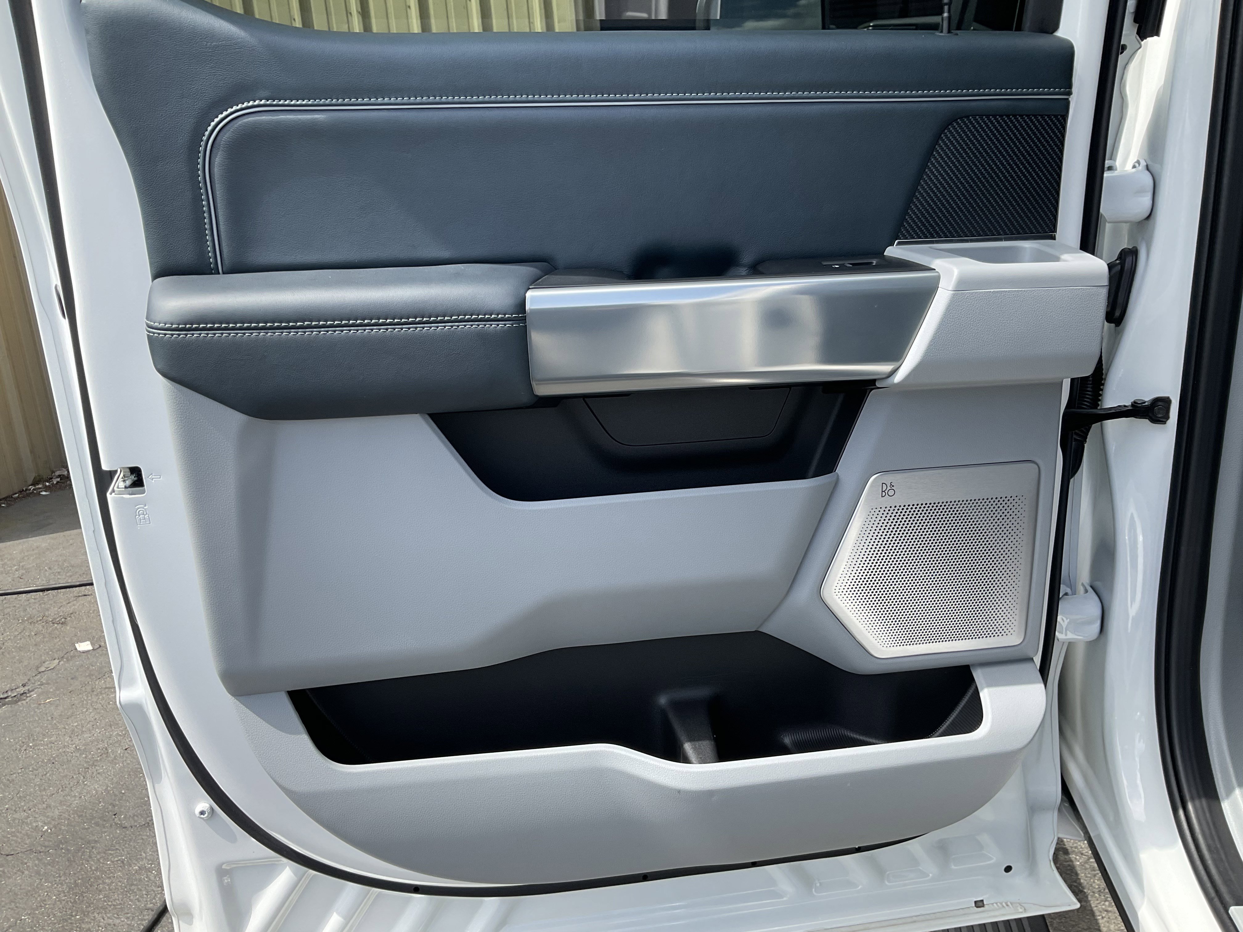 Used 2024 Ford F350 Limited image 37