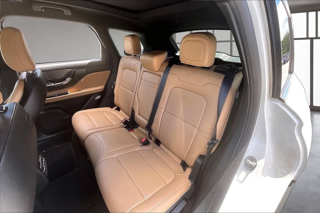 Used 2022 Lincoln Corsair Reserve w/ Elements Package FWD image 20