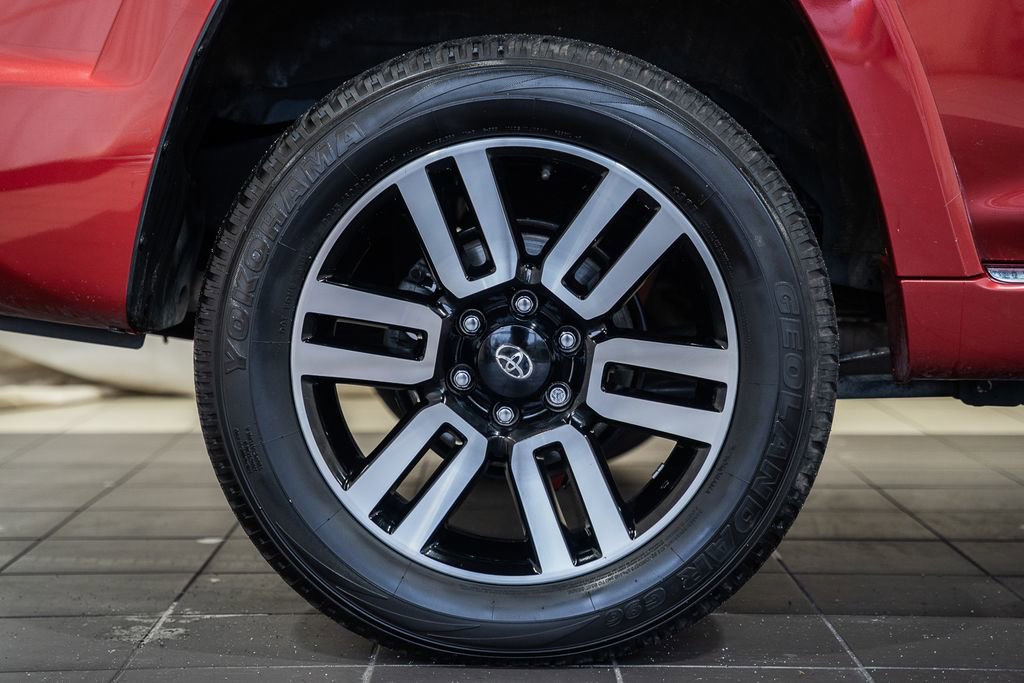 Used 2023 Toyota 4Runner Limited image 16