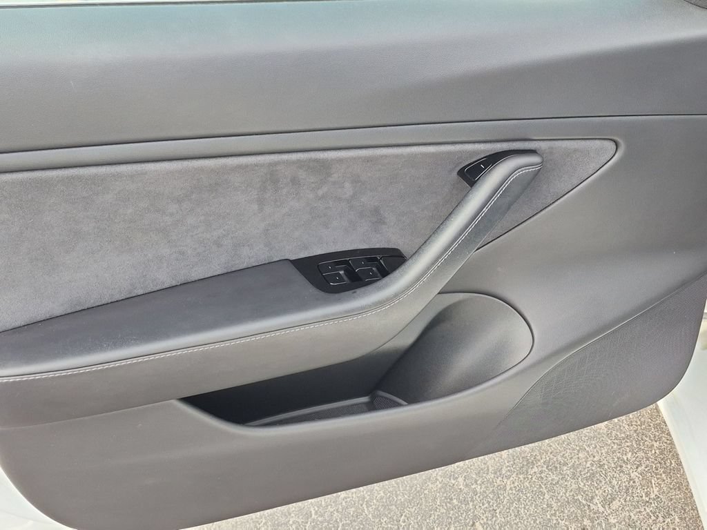 Used 2018 Tesla Model 3 Long Range AWD/4WD image 12
