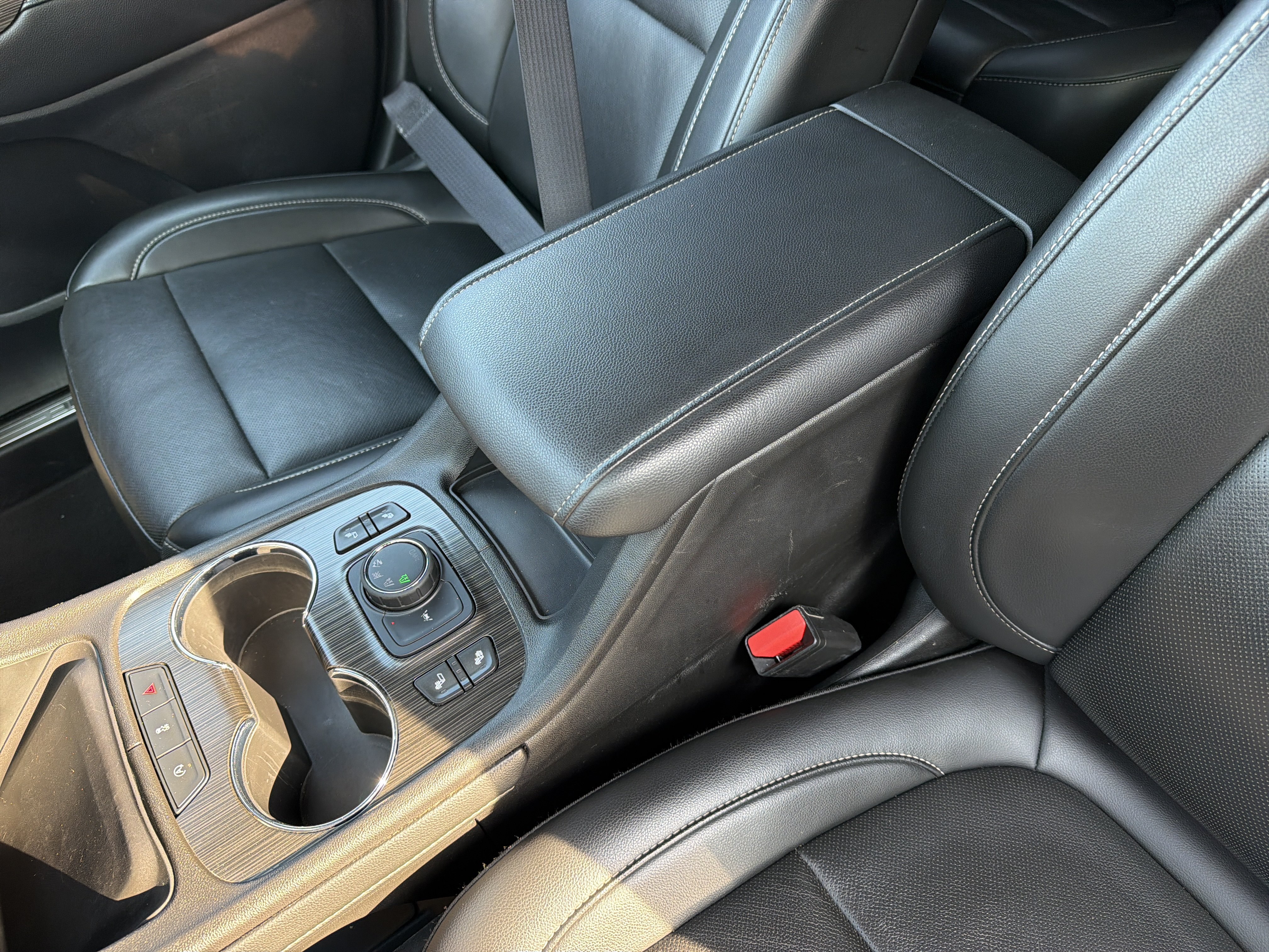Used 2023 GMC Acadia SLT AWD/4WD image 28