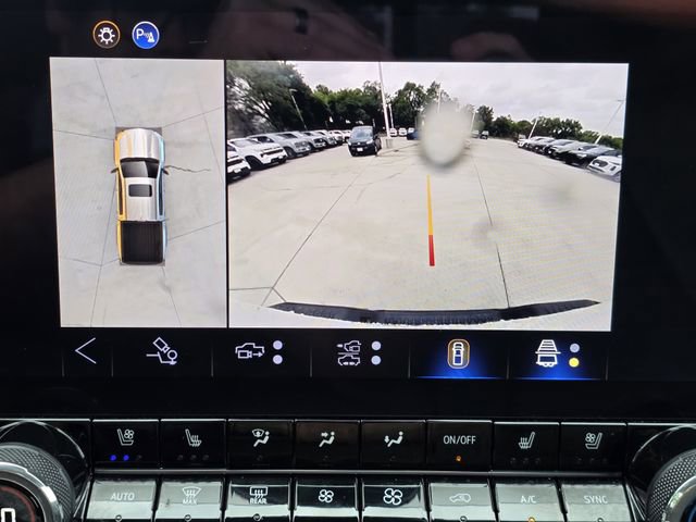 Used 2025 Chevrolet Colorado ZR2 w/ Technology Package image 16