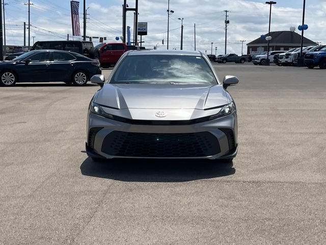 Used 2025 Toyota Camry SE FWD image 9