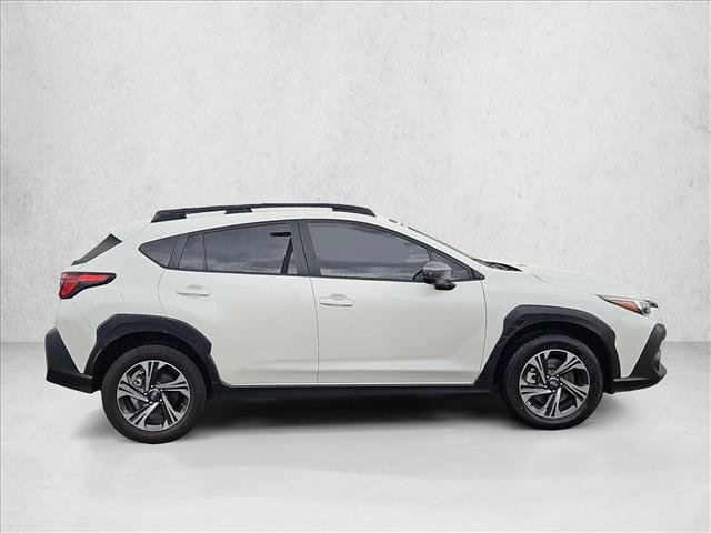 Used 2024 Subaru Crosstrek 2.0i Premium w/ Crosstrek Mirror Package AWD/4WD image 4