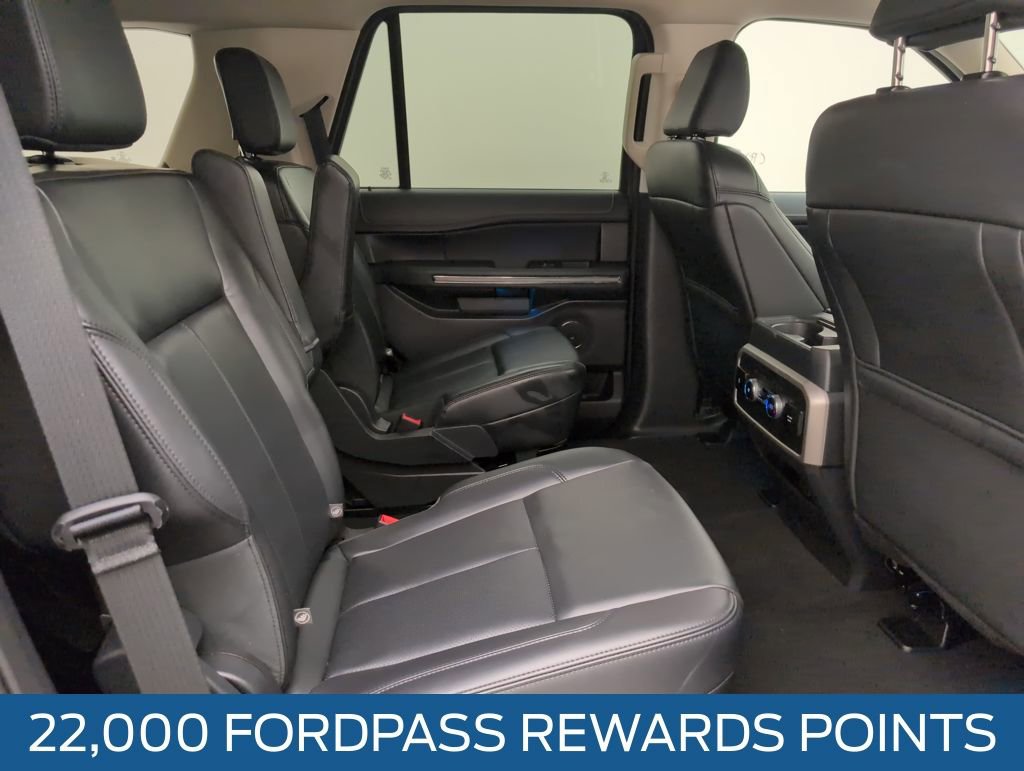 Certified 2024 Ford Expedition XLT image 19