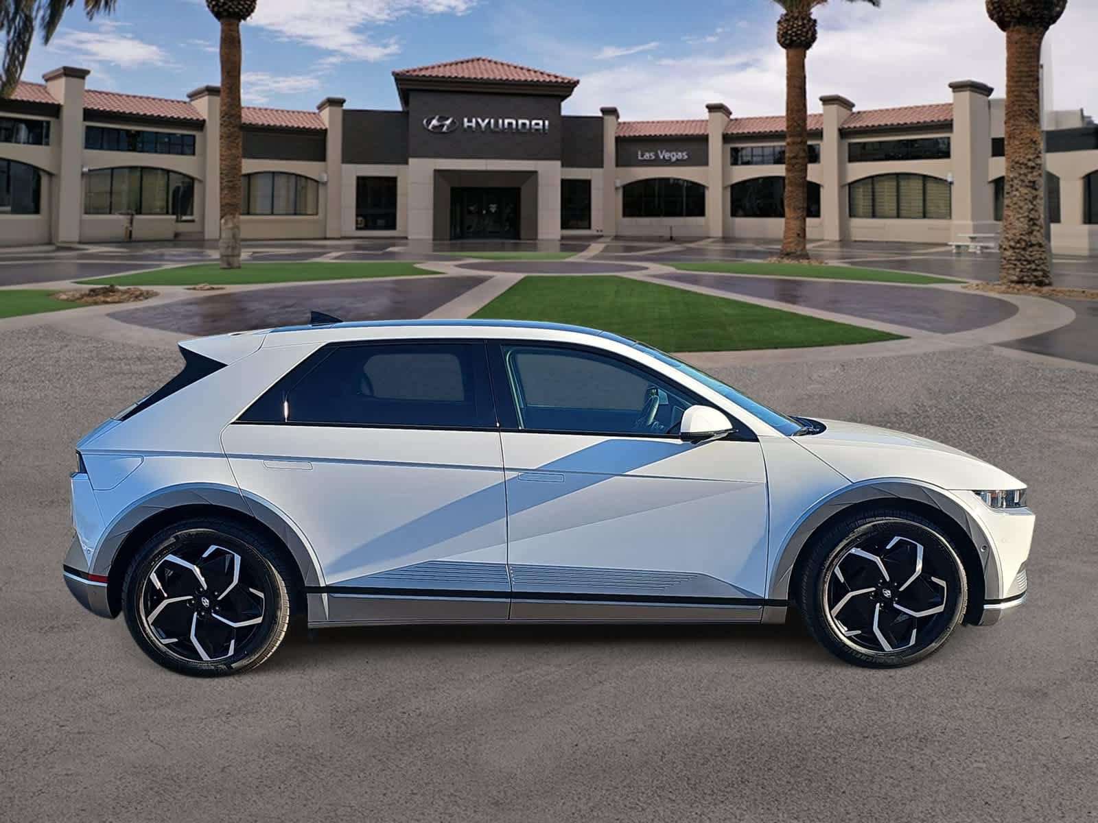 Certified 2024 Hyundai Ioniq 5 Limited RWD image 9