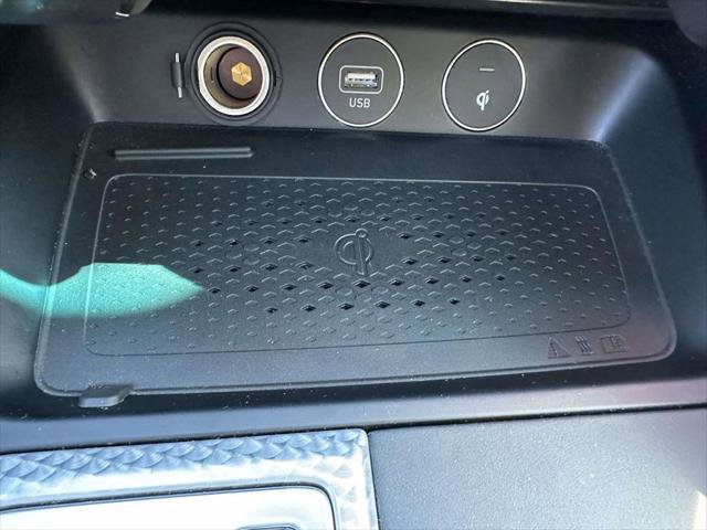 Used 2023 Genesis G70 2.0T w/ Sport Prestige Package image 29