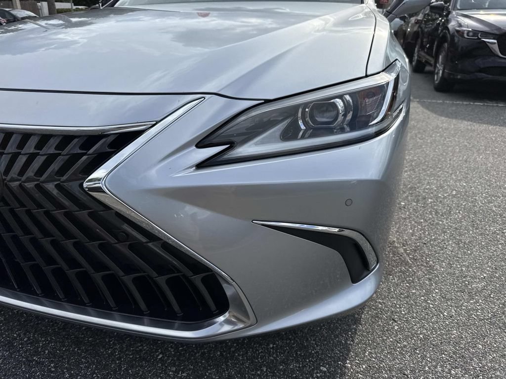 Used 2025 Lexus ES 350 w/ Premium Package FWD image 10