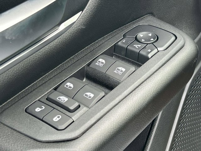 New 2027 RAM 1500 4x4 Crew Cab image 22