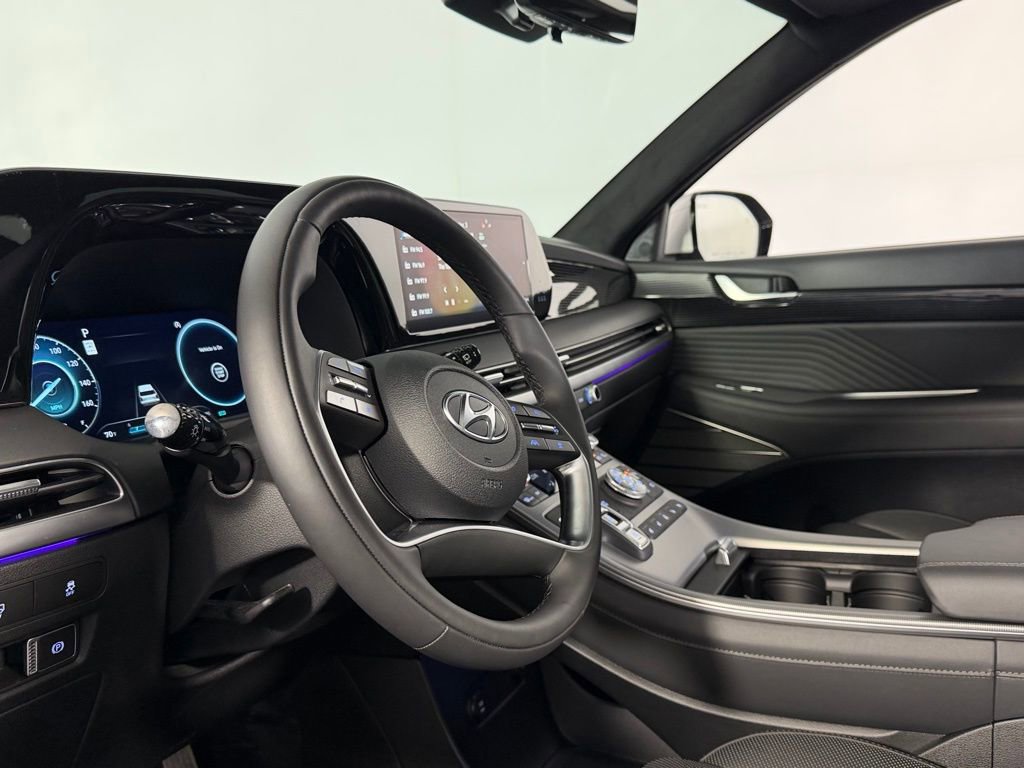 Used 2025 Hyundai Palisade Calligraphy image 21