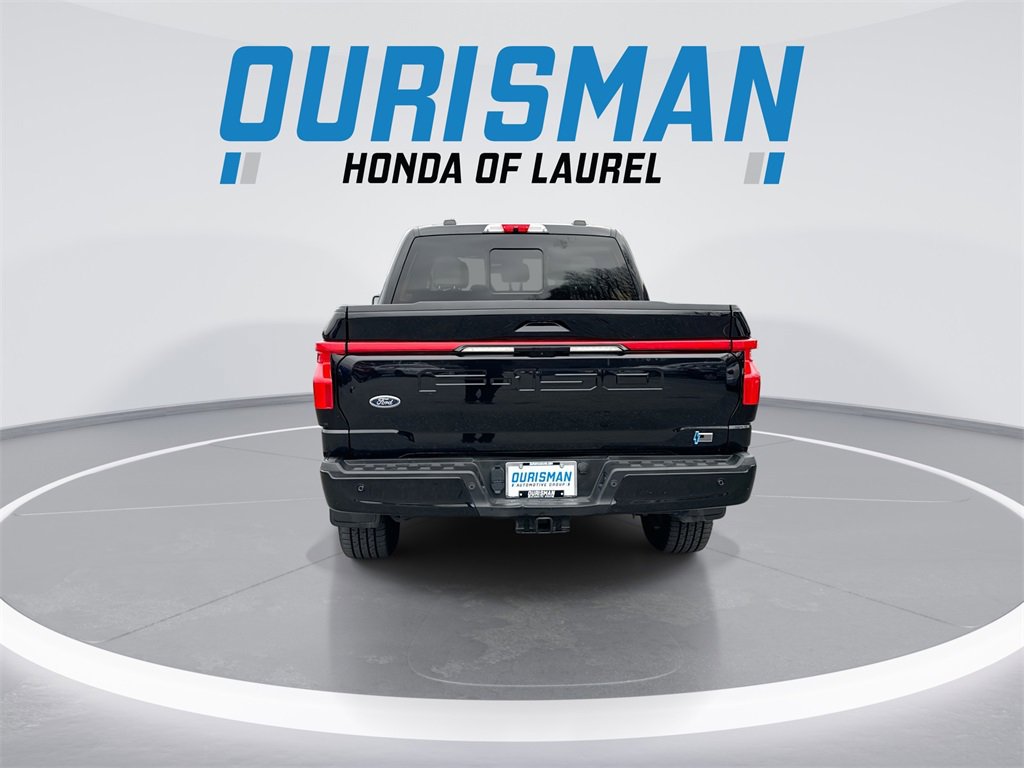 Used 2023 Ford F150 Lightning Platinum image 7