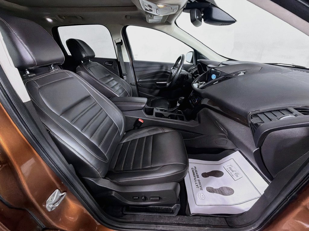 Used 2017 Ford Escape Titanium w/ Canadian Touring Package AWD/4WD image 27