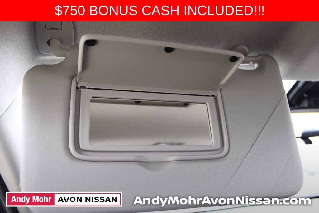 New 2025 Nissan Versa SR w/ Trunk Package image 30
