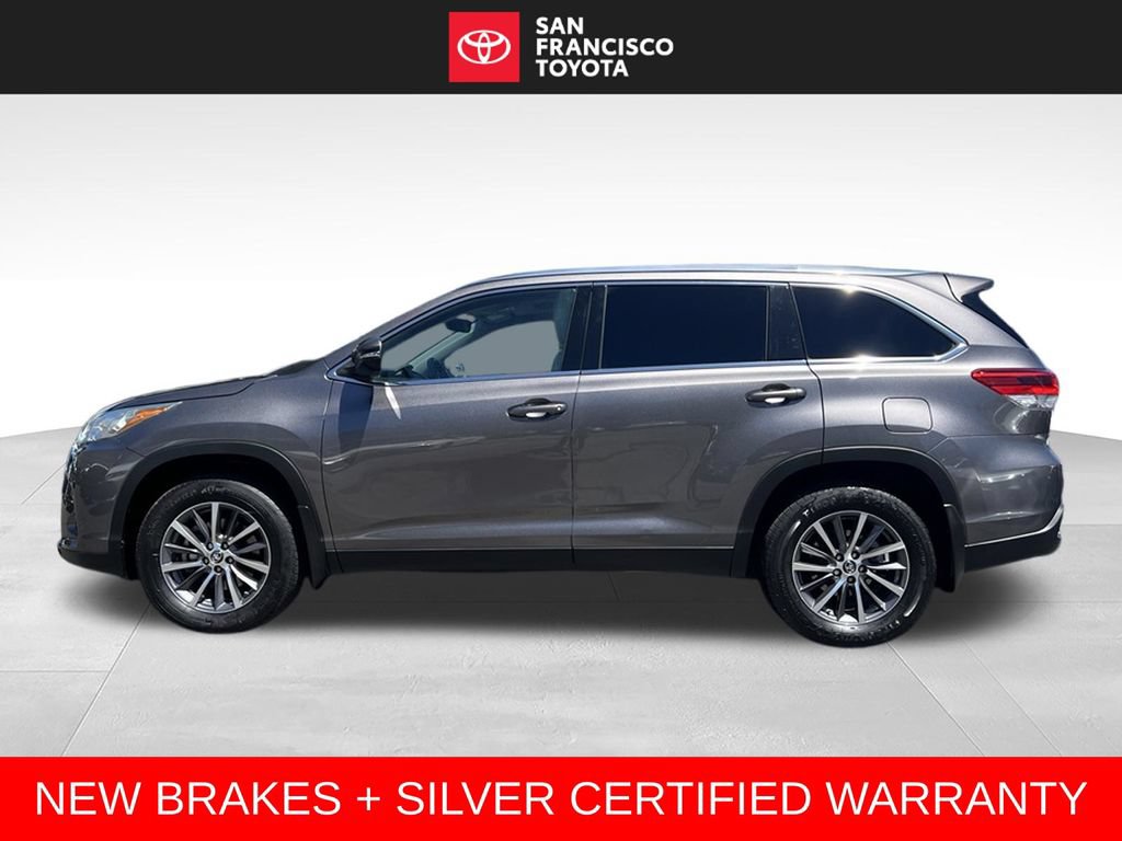 Certified 2019 Toyota Highlander XLE AWD/4WD image 2