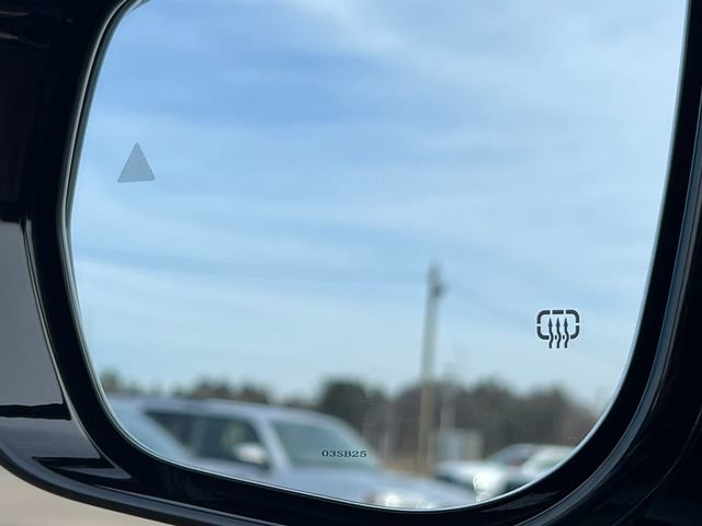 Used 2025 Jeep Grand Cherokee Limited w/ Black Appearance Package image 42