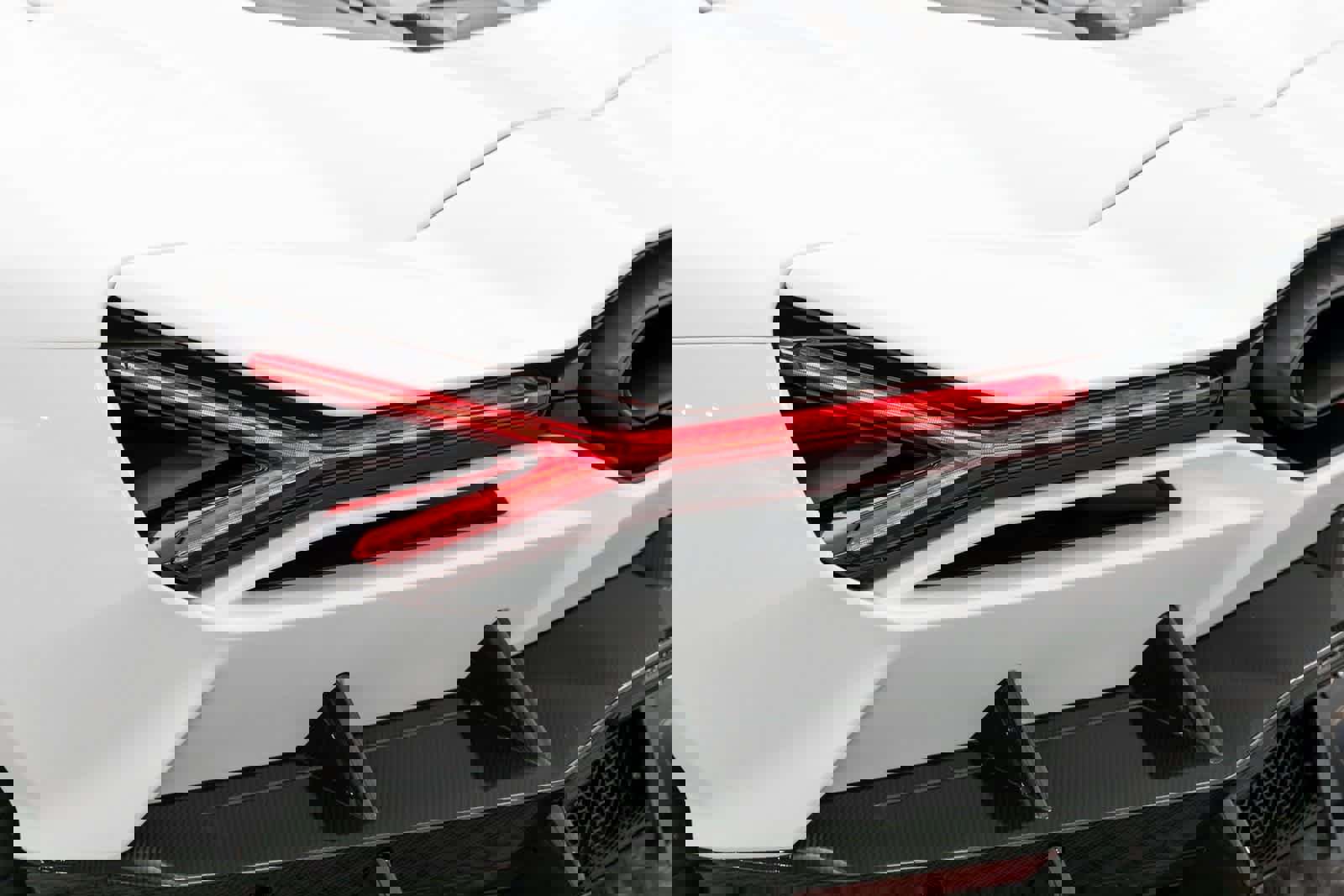 Used 2024 Lamborghini Revuelto image 48