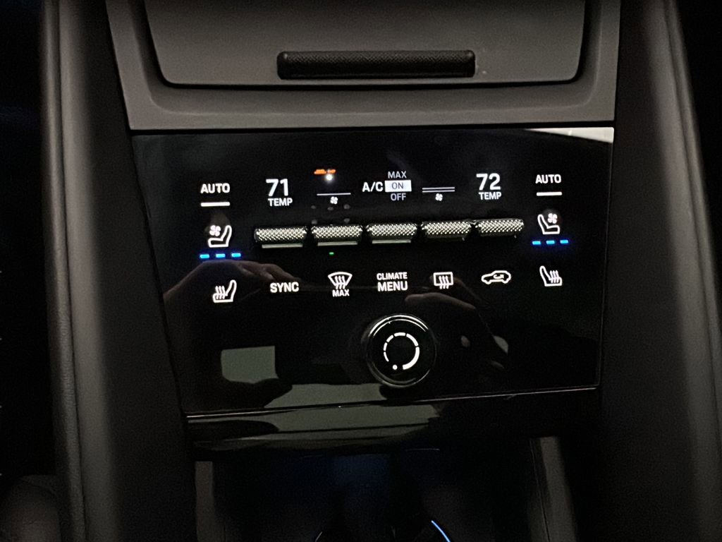 Used 2025 Porsche Macan 4S Electric image 30