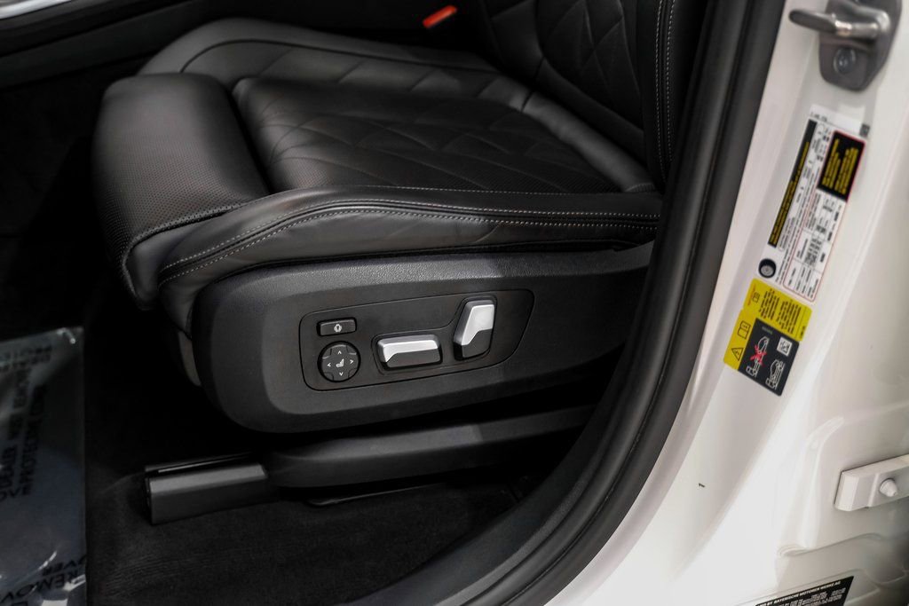 Used 2023 BMW X5 xDrive45e image 28