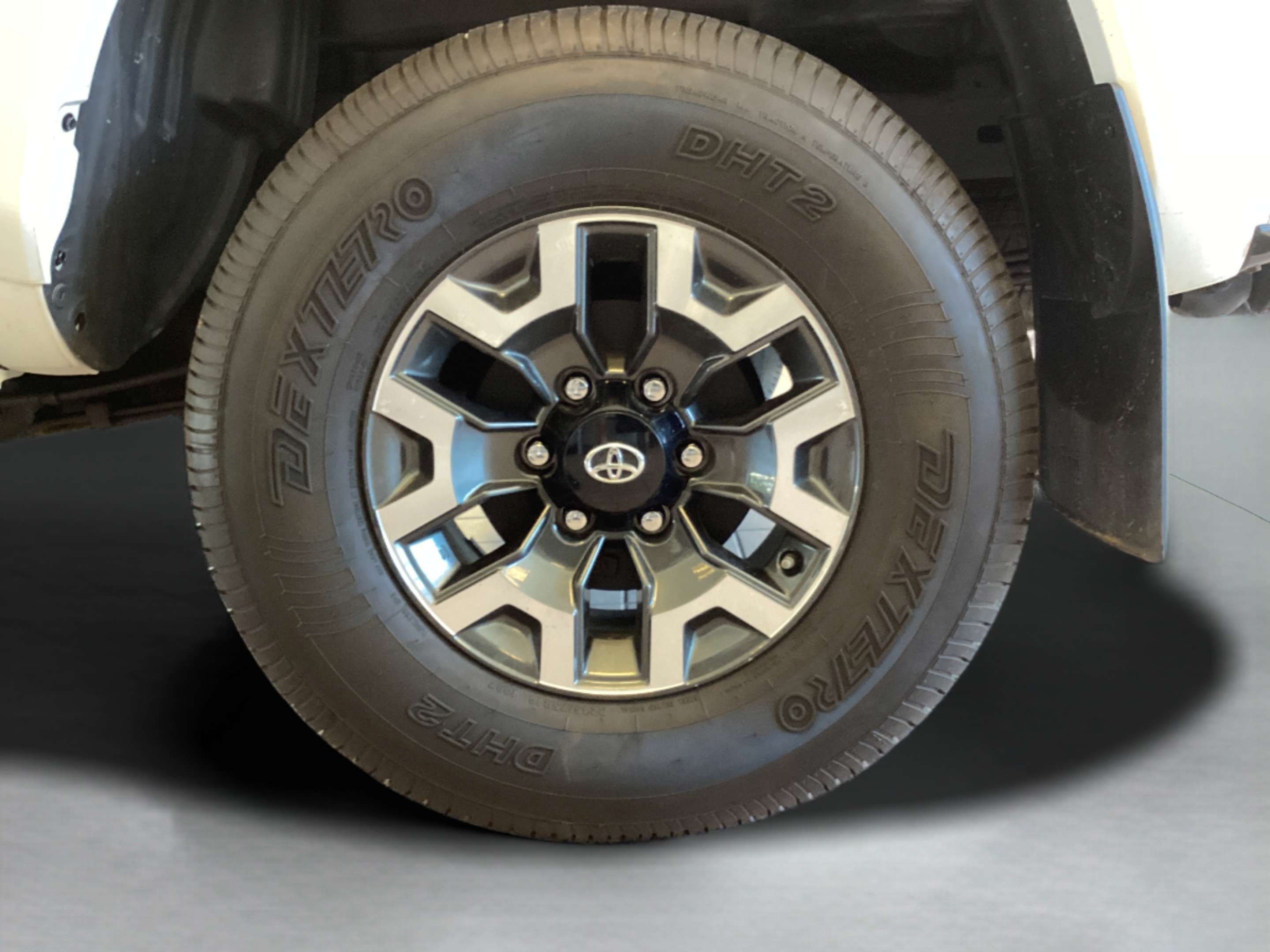 Used 2019 Toyota Tacoma SR5 AWD/4WD image 49