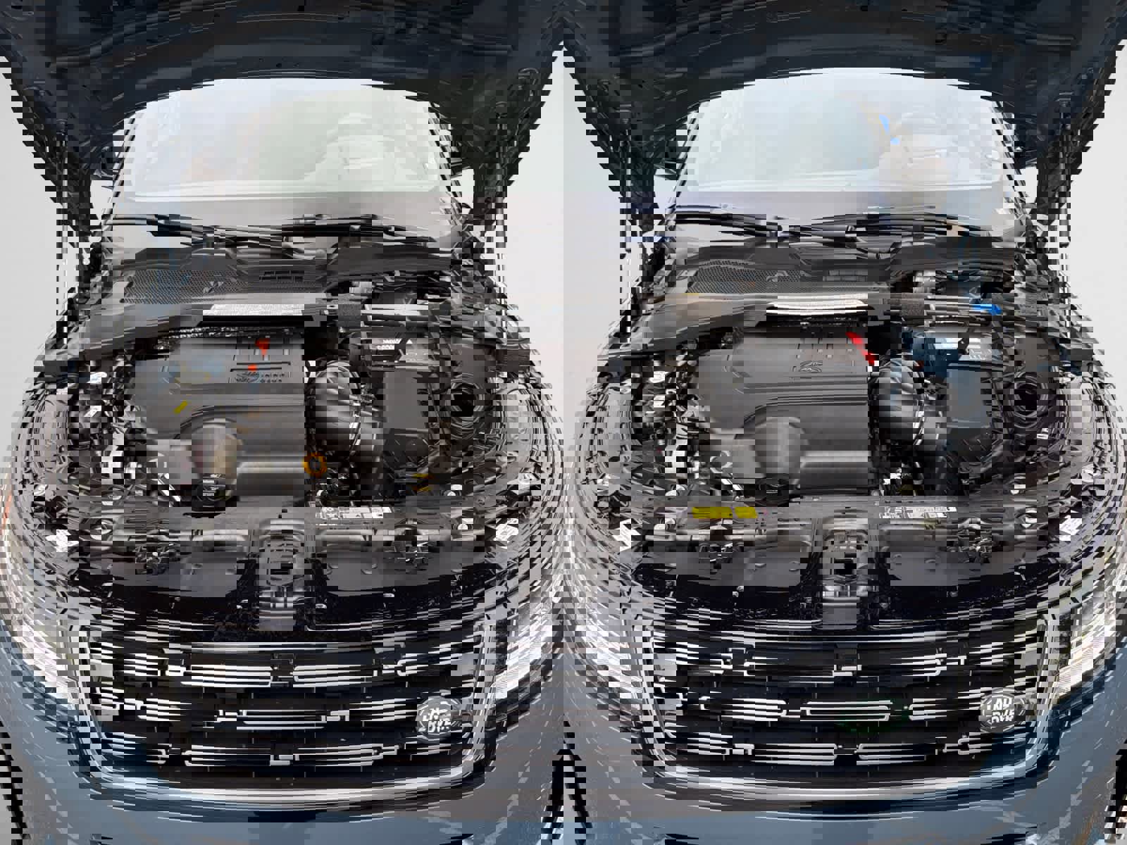 Used 2026 Land Rover Range Rover Evoque S image 8