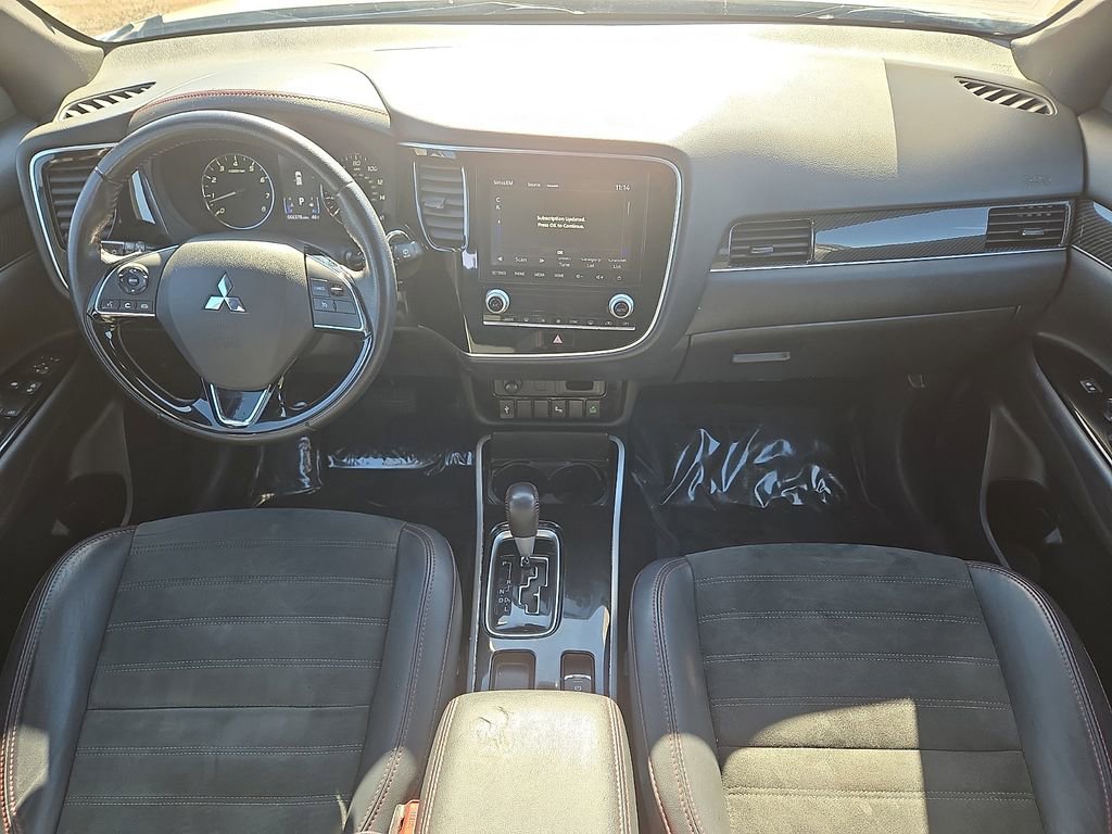Used 2020 Mitsubishi Outlander LE image 16