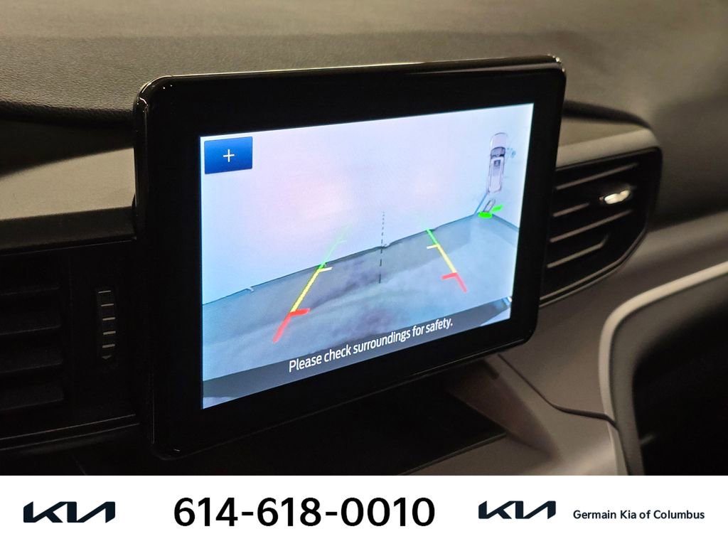 Used 2023 Ford Explorer XLT image 29