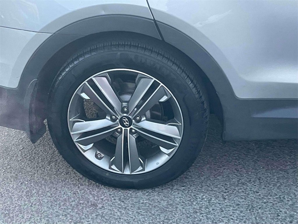 Used 2014 Hyundai Santa Fe Limited image 9
